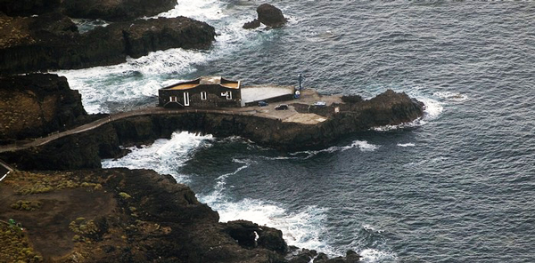 perierga.gr - Το μικρότερο και πιο απομονωμένο ξενοδοχείο στον κόσμο! perierga.gr - Το μικρότερο και πιο απομονωμένο ξενοδοχείο στον κόσμο!