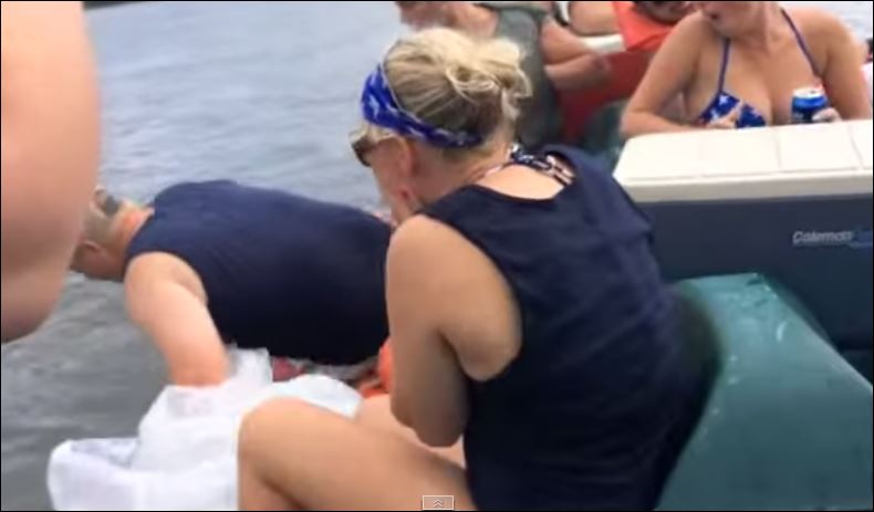 ΒΙΝΤΕΟ-Απρόοπτο σε πρόταση γάμου