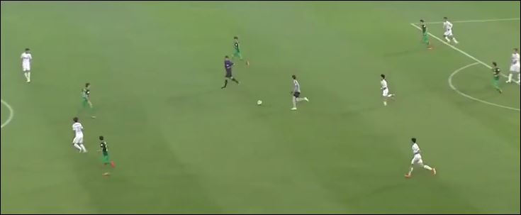 ΒΙΝΤΕΟ-«Τρελάθηκε» Κινέζος τερματοφύλακας