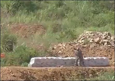 ΒΙΝΤΕΟ-Εκπαιδευτής έσωσε στρατιώτη από χειροβομβίδα