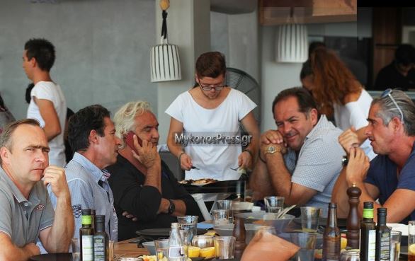 ΦΩΤΟ-Στην Μύκονο ο Μπριατόρε