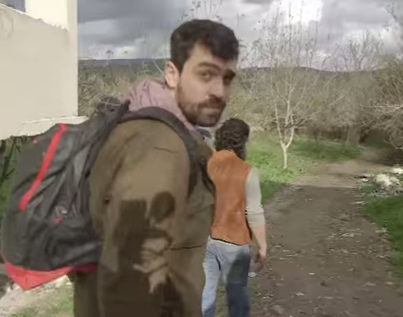 ΒΙΝΤΕΟ-Το συγκλονιστικό ρεπορτάζ του Έλληνα ομογενή ανταποκριτή στη Συρία