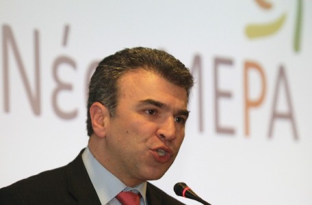 Ζώης: Εγώ “είμαι” με τον Γκίκα