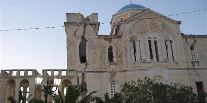 ΦΩΤΟ-ΕΝΦΙΑ 2.430 ευρώ σε ετοιμόρροπη εκκλησία