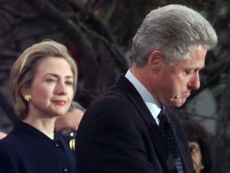 ΦΩΤΟ-Δείτε τον Μπιλ και την Χίλαρι Κλίντον φοιτητές