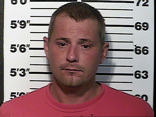 Ανάγκασε τον γιο του να πιει μέχρι να λιποθυμήσει