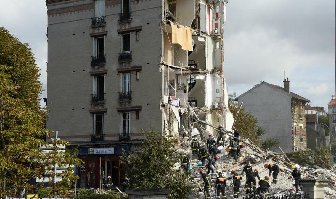 Έξι νεκροί από κατάρρευση κτιρίου στο Παρίσι