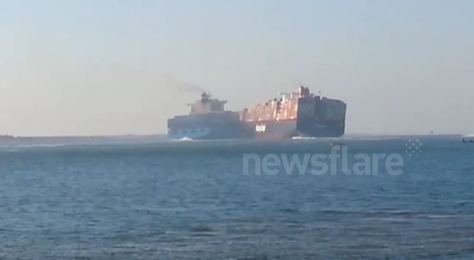 ΒΙΝΤΕΟ-Σύγκρουση πλοίων στη Διώρυγα του Σουέζ
