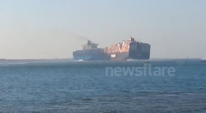 ΒΙΝΤΕΟ-Σύγκρουση πλοίων στη Διώρυγα του Σουέζ