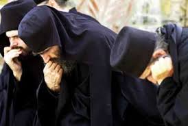 Αφορολόγητο 9.500 ευρώ για τους μοναχούς