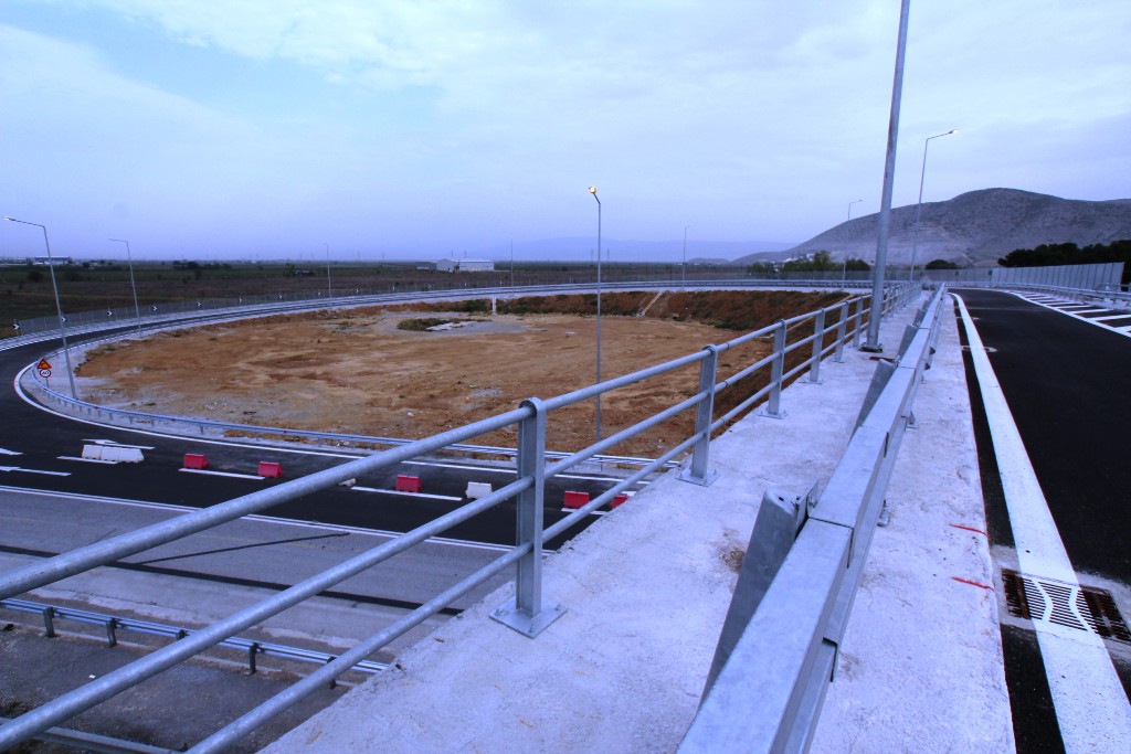 ΦΩΤΟ-Δόθηκε σε κυκλοφορία ο κόμβος Βελεστίνου