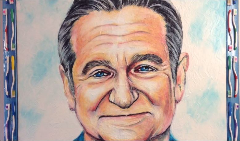 ΒΙΝΤΕΟ-Ο ζωγράφος με τις οδοντόπαστες