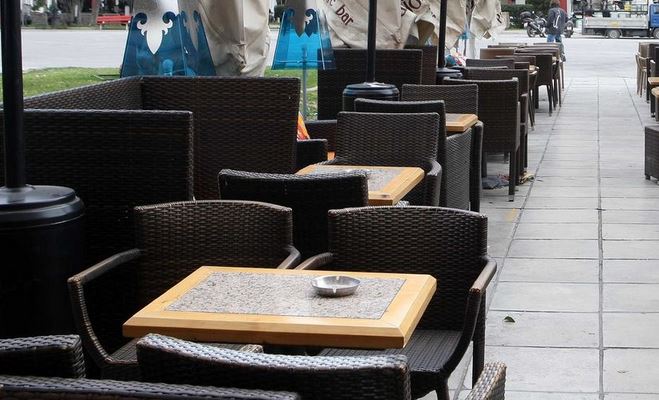 Κατέσχεσαν τραπεζοκαθίσματα στη Θεσσαλονίκη