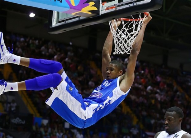 Αντετοκούνμπο: Θέλουμε την πρωτιά