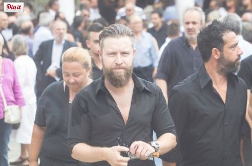 ΦΩΤΟ-Αποχαιρέτησαν τον Αντώνη Βαρδή