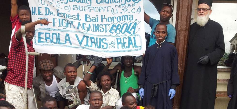 Έγινε από ροκάς ιεραπόστολος και μάχεται κατά του Έμπολα