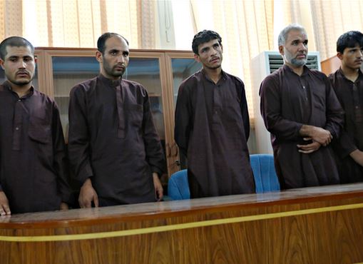 Καταδικάστηκαν σε θάνατο Αφγανοί για το βιασμό τεσσάρων γυναικών