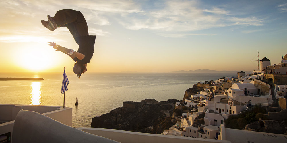 BINTEO-Η “Τέχνη της Φυγής” ξανά στη Σαντορίνη