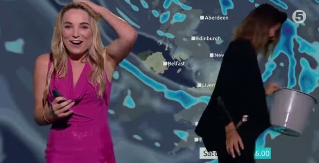 ΒΙΝΤΕΟ-Την… μπουγέλωσαν την ώρα του δελτίου ειδήσεων