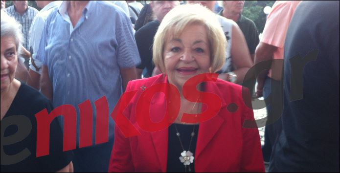 ΦΩΤΟ-Η Γιαταγάνα στην ομιλία του Τσίπρα