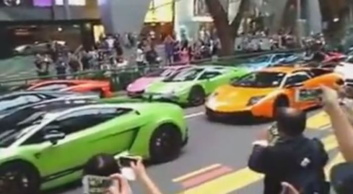 ΒΙΝΤΕΟ-Ένα “κοπάδι” Lamborghini