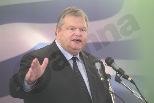 Βενιζέλος: “Αλέξη δώσ’ τα όλα”