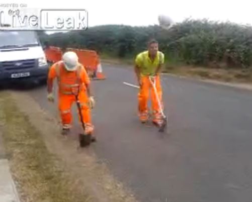 ΒΙΝΤΕΟ-Εργατικό… ατύχημα στην Αγγλία