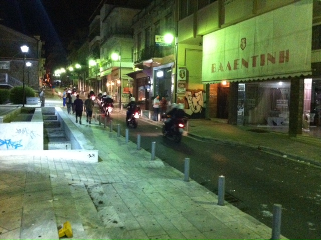 ΦΩΤΟ-Επεισόδια στο Αγρίνιο