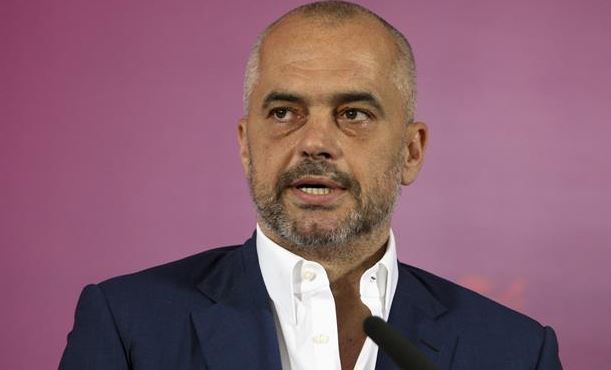 “Στην Αλβανία συνυπάρχουν αρμονικά χριστιανοί και μουσουλμάνοι”