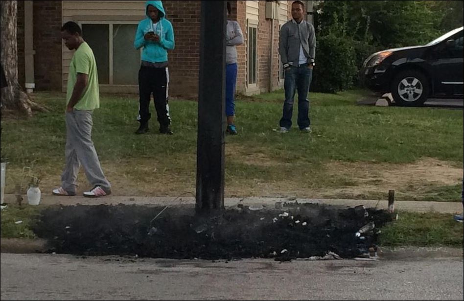 Κάηκε μνημείο του Μπράουν στο Φέργκιουσον