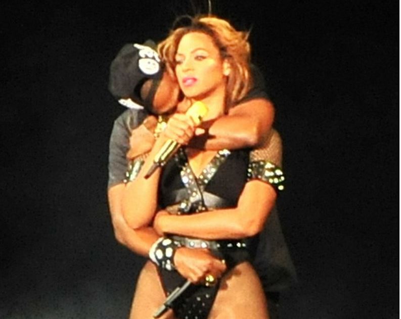 Είναι έγκυος η Beyonce;