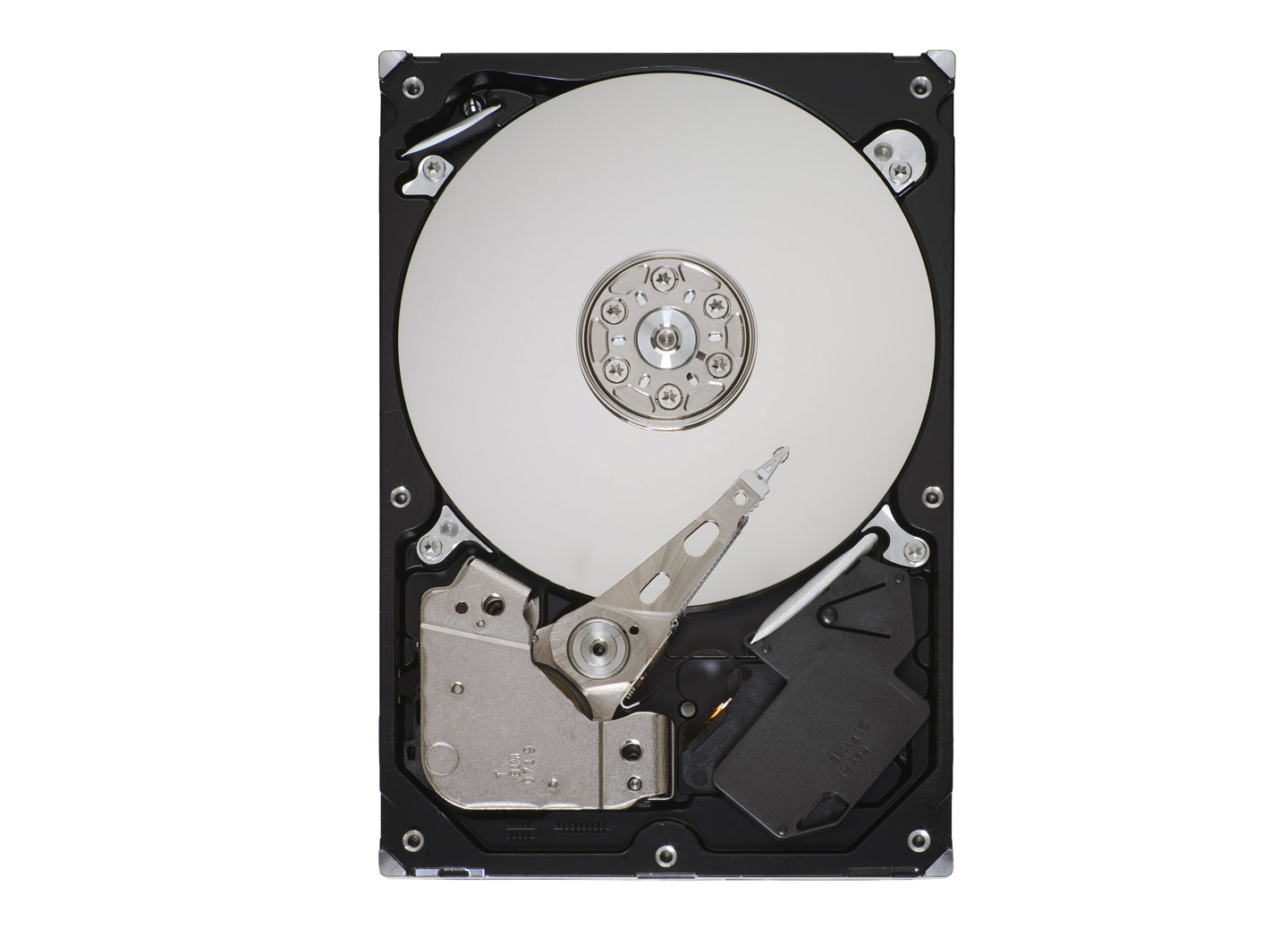 Usb και σκληρός δίσκος σε σπίτια εργαζομένων του Δήμου Μαραθώνα