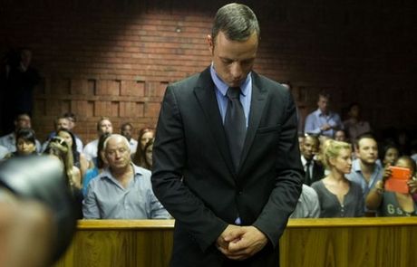 Μάχη να αποφύγει την πιο σκληρή φυλακή της χώρας δίνει ο Πιστόριους