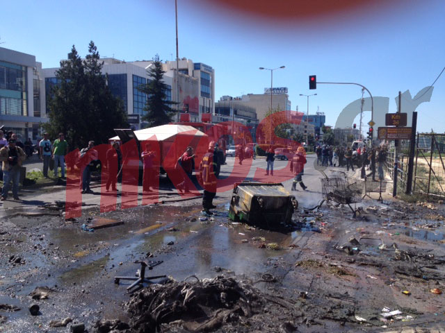 ΦΩΤΟ-Συνεργεία του Δήμου Χαλανδρίου καθαρίζουν τη Μεσογείων