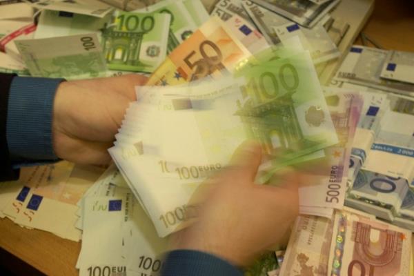 Κραυγή αγωνίας από την αγορά-Λείπουν 18 δισ. ευρώ