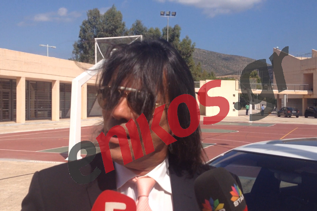 ΦΩΤΟ-Ο δήμαρχος Ψινάκης… παντρεύει στον Μαραθώνα