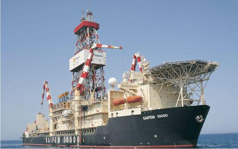 ΦΩΤΟ-Άρχισε εργασία το πλοίο-γεωτρύπανο στην Κύπρο