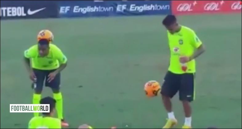 ΒΙΝΤΕΟ-Ο Νεϊμάρ… παραδίδει μαθήματα στον Ρομπίνιο