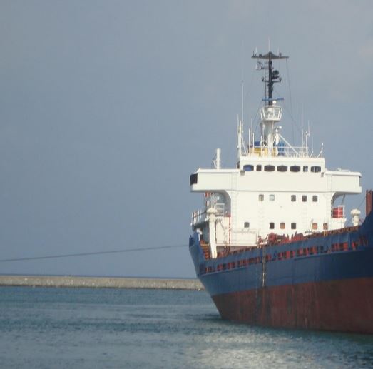 Προσάραξη φορτηγού πλοίου ανατολικά της Αστυπάλαιας