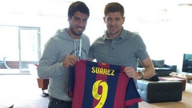 ΦΩΤΟ-Αντίο με δάκρυα για τον Σουάρες