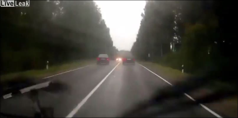 ΒΙΝΤΕΟ-Μετωπική που κόβει την ανάσα on camera