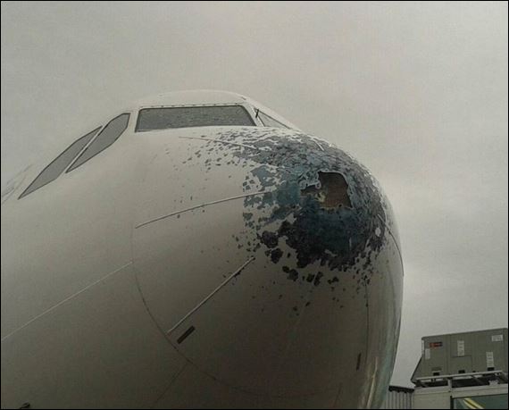 ΦΩΤΟ-Εφιάλτης στον αέρα για 230 επιβάτες