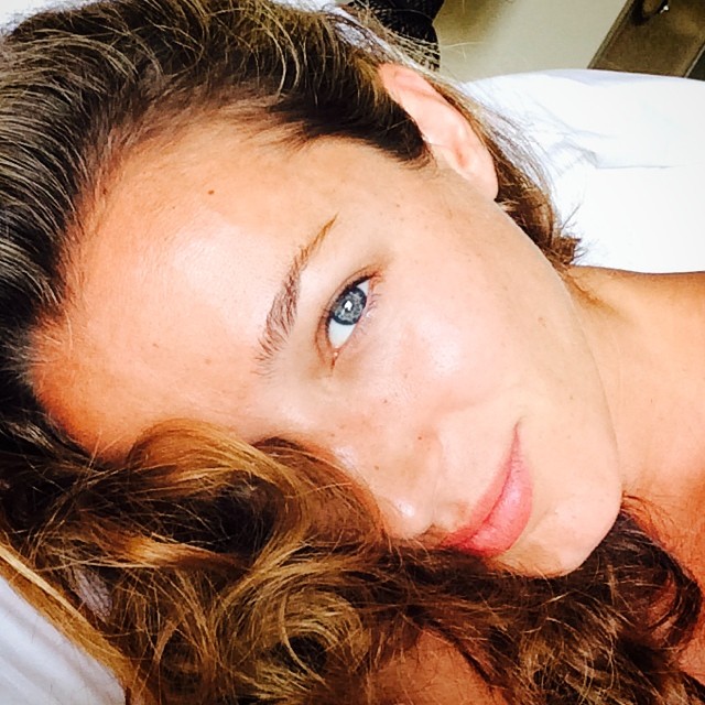 ΦΩΤΟ-Η Ζυγούλη μεταμορφώθηκε σε ντίβα του σινεμά