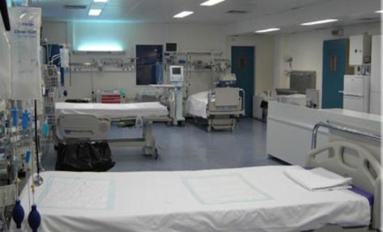 Στη ΜΕΘ Πάτρας ο τραυματισμένος πυροσβέστης