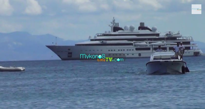 ΒΙΝΤΕΟ-Το πλωτό παλάτι του εμίρη του Κατάρ “τρελαίνει” την Μύκονο