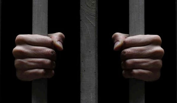 ΗΠΑ-Έμειναν 31 χρόνια στη φυλακή για έγκλημα που δεν διέπραξαν