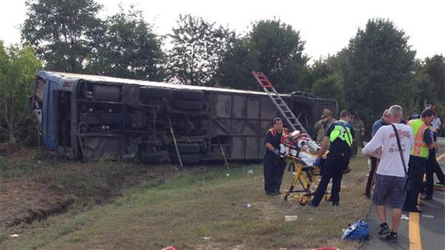 ΦΩΤΟ-Ντέλαγουερ-Ανατράπηκε λεωφορείο-Περισσότεροι από 30 τραυματίες
