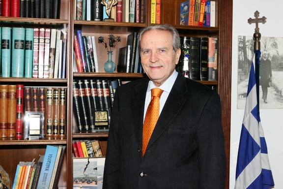 ΦΩΤΟ-Ο Κούβελας στα εγκαίνια της ΔΕΘ