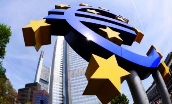 Το ευρώ συνεχίζει την πτωτική του πορεία