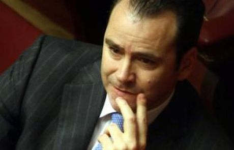 Παραιτήθηκε ο υφυπουργός παιδείας Κώστας Κουκοδήμος